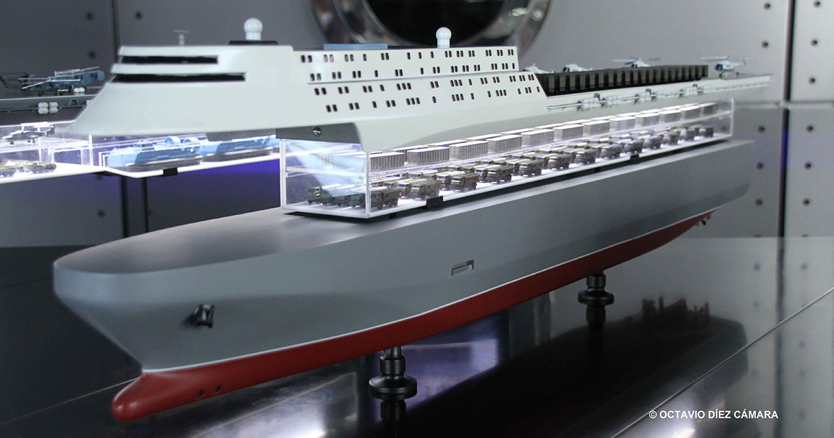 El mismo casco, convenientemente modificado en su funcionalidad e interior, serviría para dar lugar a un interesante navío de transporte militar. (Octavio Díez Cámara)